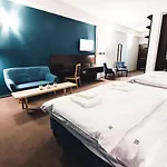 Boutique Hotel11 With Rooftop