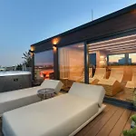 Hotel Boutique Hotel11 With Rooftop