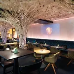 Boutique Hotel11 With Rooftop 호텔 니트라
