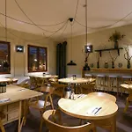 Boutique Hotel11 With Rooftop 4* 니트라