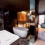 Boutique Hotel11 With Rooftop Hotel 4*
