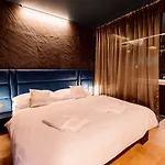 Boutique Hotel11 With Rooftop Hotel