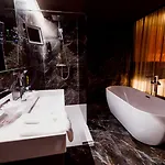 호텔 Boutique Hotel11 With Rooftop