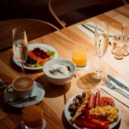 Boutique Hotel11 With Rooftop Hotell