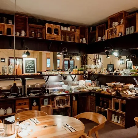 Boutique Hotel11 With Rooftop 4*