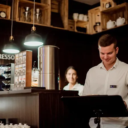 Boutique Hotel11 With Rooftop 4*