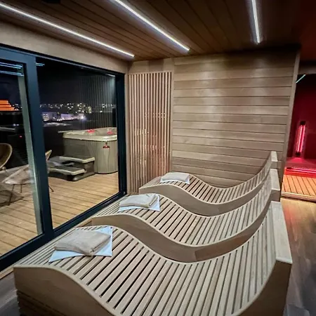 Boutique Hotel11 With Rooftop Nitra