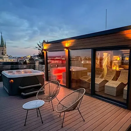 Boutique Hotel11 With Rooftop 4*