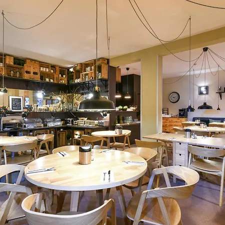 Boutique Hotel11 With Rooftop 4* Nitra