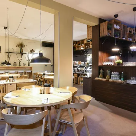 Boutique Hotel11 With Rooftop