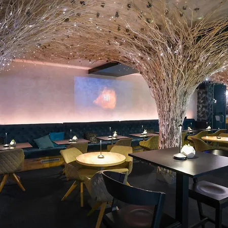 Boutique Hotel11 With Rooftop Hotell