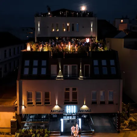 Boutique Hotel11 With Rooftop Otel 4*
