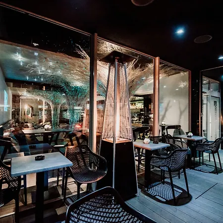 Boutique Hotel11 With Rooftop 4* Nitra