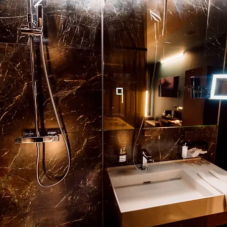 Boutique Hotel11 With Rooftop Hotell 4*