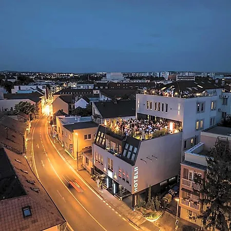 Boutique Hotel11 With Rooftop ホテル