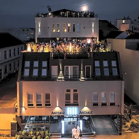 Boutique Hotel11 With Rooftop Otel 4*